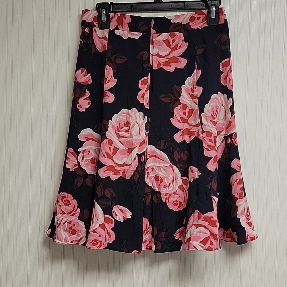 Kate Spade Crepe Floral midi Skirt Sz 2. office date business church feminine